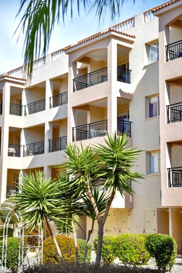 Royal Seacrest F G5 Ground Floor Apartment Paphos Bagian luar foto
