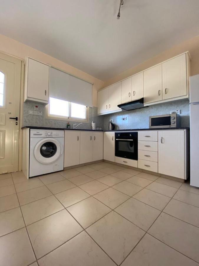 Royal Seacrest F G5 Ground Floor Apartment Paphos Bagian luar foto