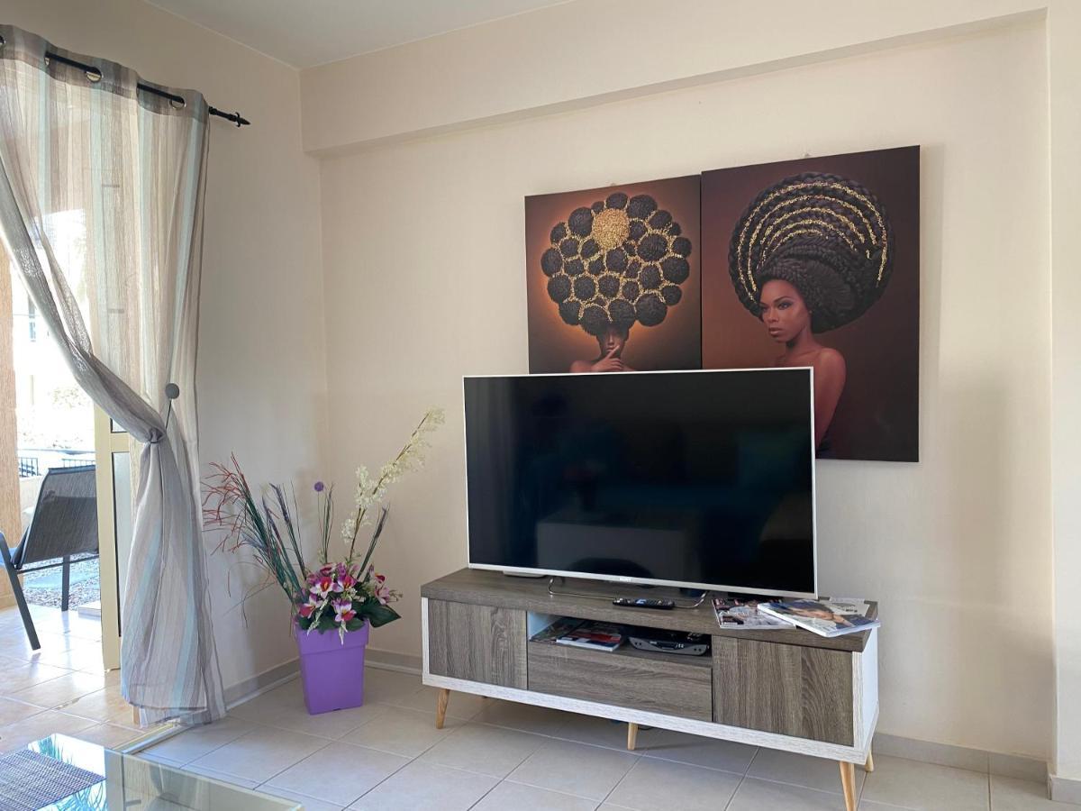 Royal Seacrest F G5 Ground Floor Apartment Paphos Bagian luar foto